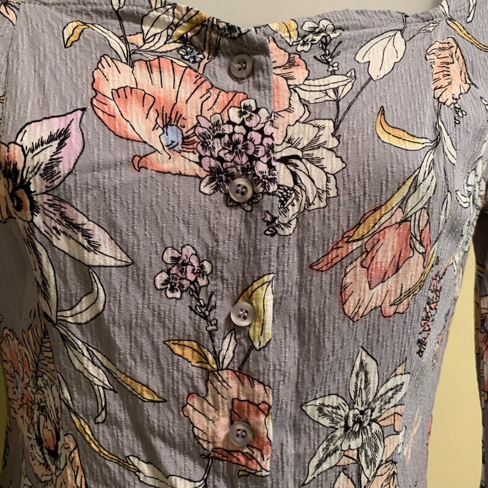 Rue 21 Floral Button Long sleeve Short Romper -187 - Picture 2 of 7